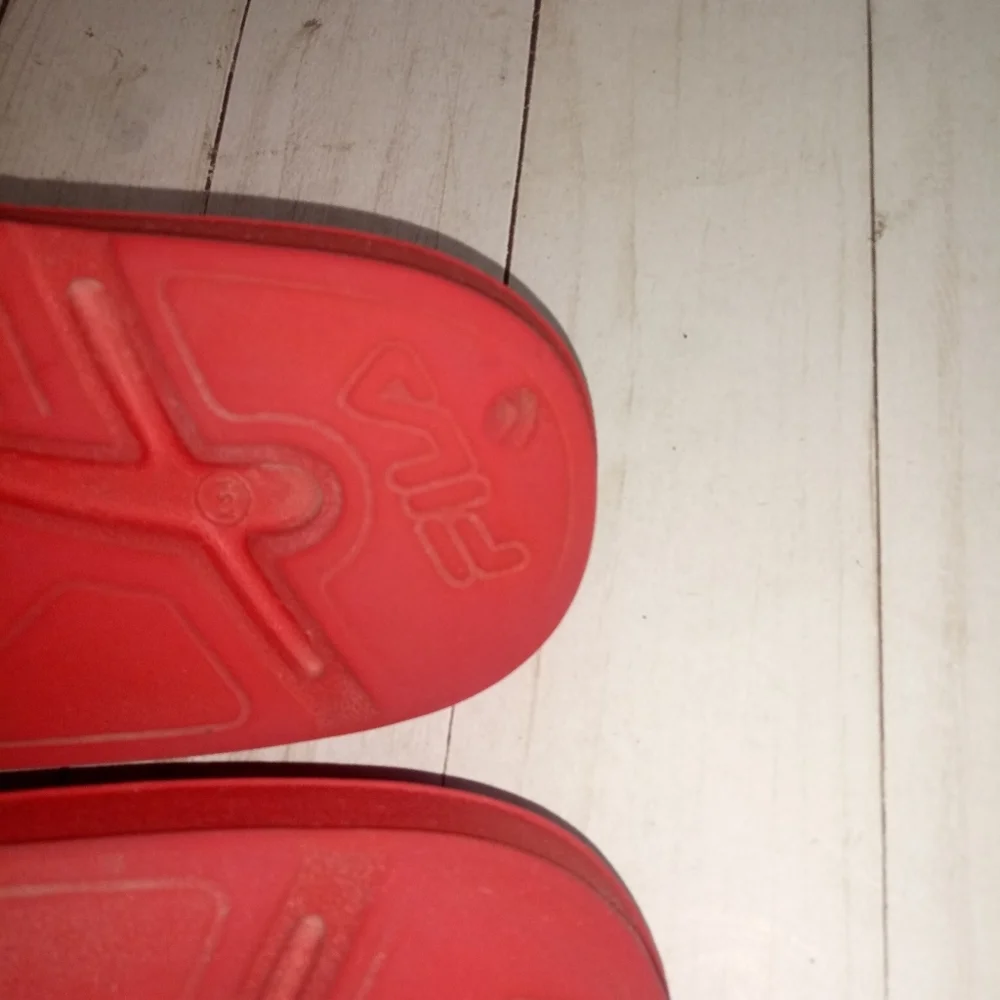 FILA Sleek Slide Red/Black Sandals Slides